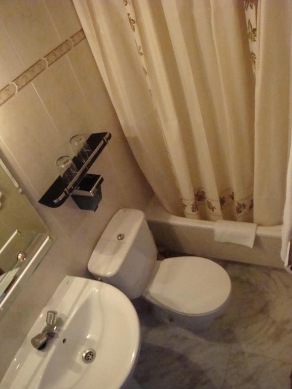 Hostal Zamora Madrid Ruang foto
