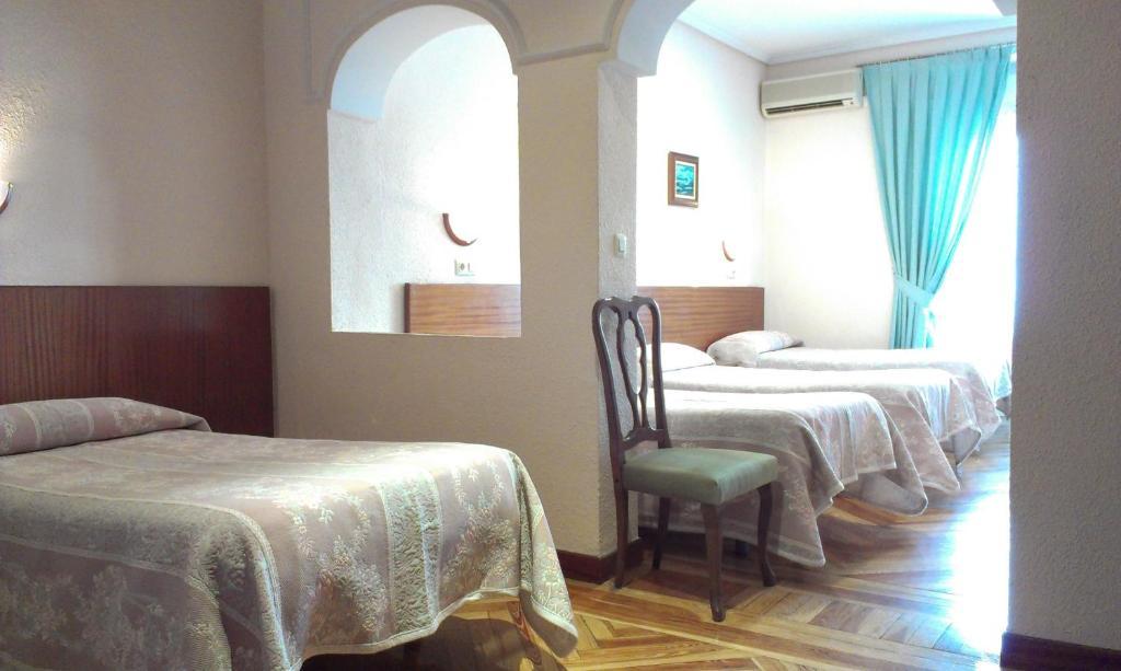 Hostal Zamora Madrid Ruang foto