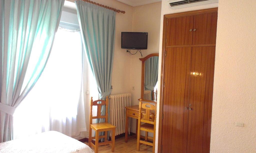 Hostal Zamora Madrid Ruang foto